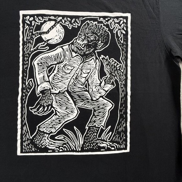 Universal Monsters Shirt Men's Large Wolfman Werewolf Horror Movie Tee Halloween - Picture 4 of 9